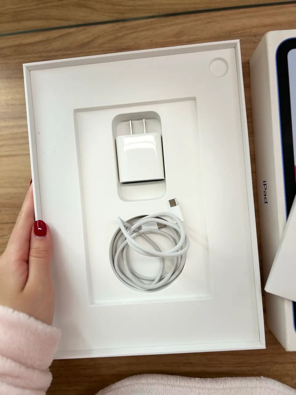 iPad 10 64 gb com Apple Pencil primeira geração e 2 capas  - Foto 3