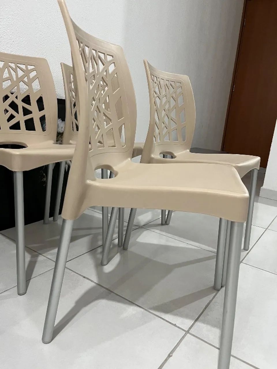 4 cadeiras de mesa  - Foto 3