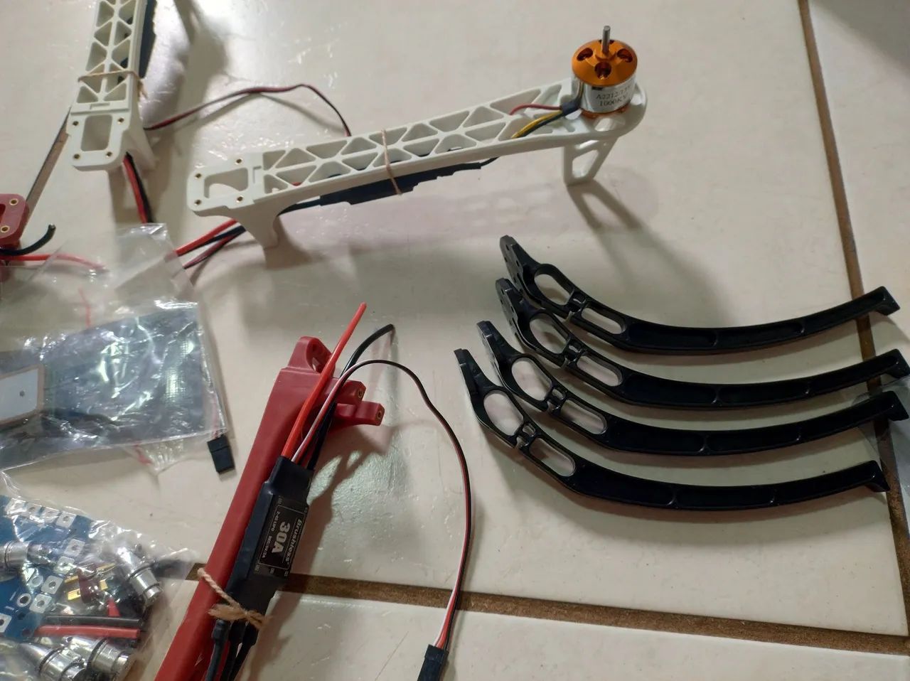 Multicopter DIY - Peças novas - Foto 4