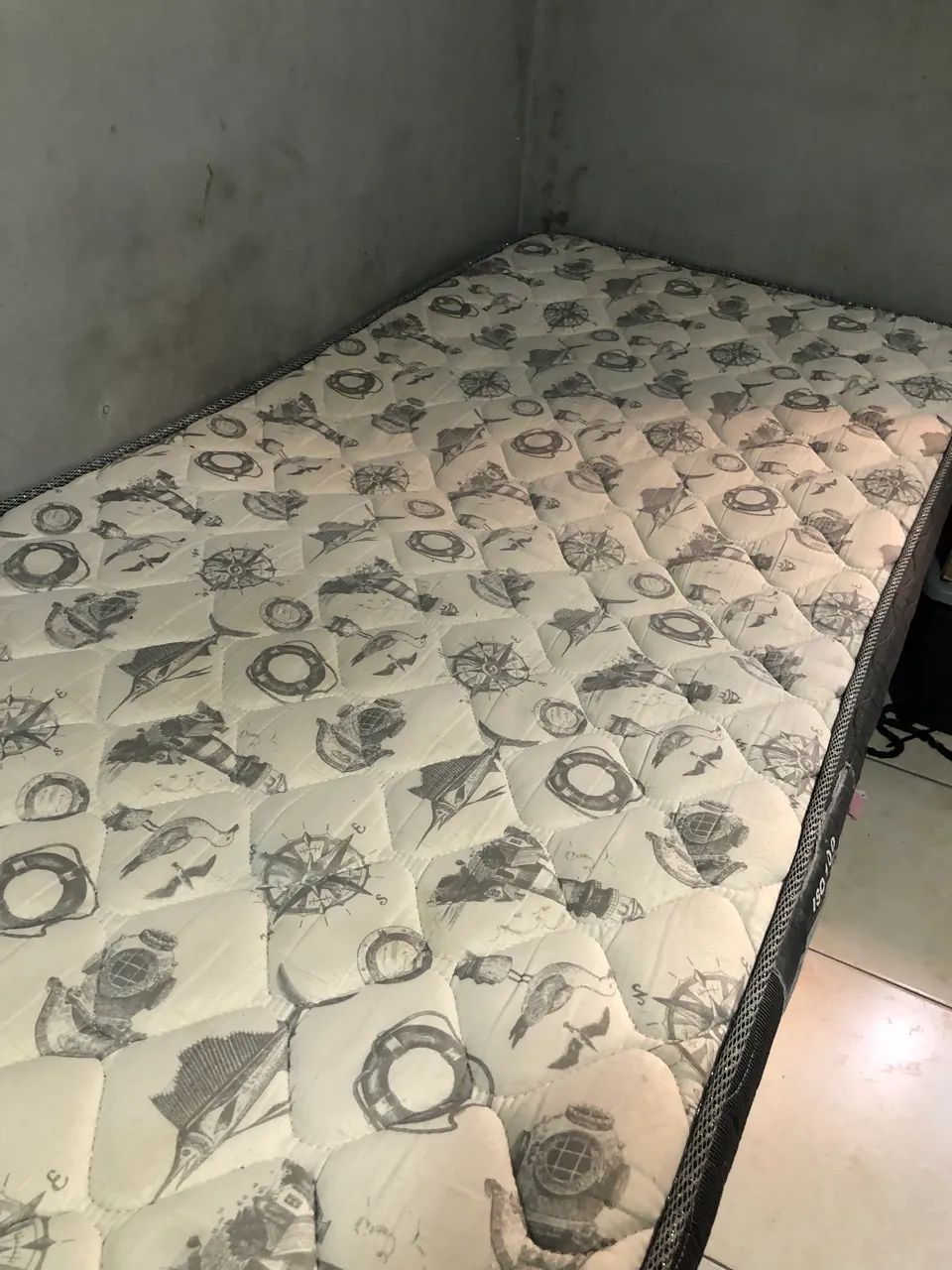 Cama solteiro 