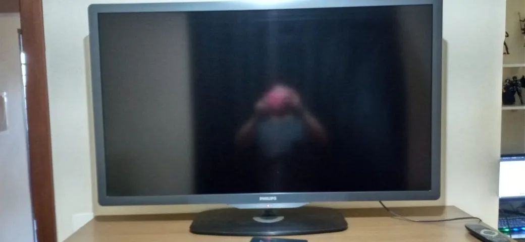 TV Philips 46PFL7606D/78 Smart TV LED 46 polegadas Full HD