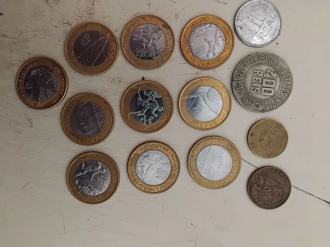 Selos ,moedas e notas antigas  - Foto 2
