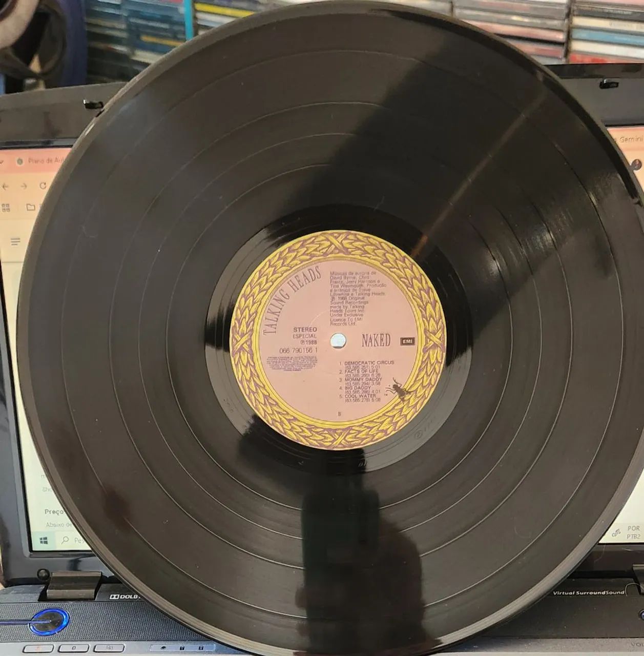 LP disco de Vinil - Talking Heads - Naked - Foto 4