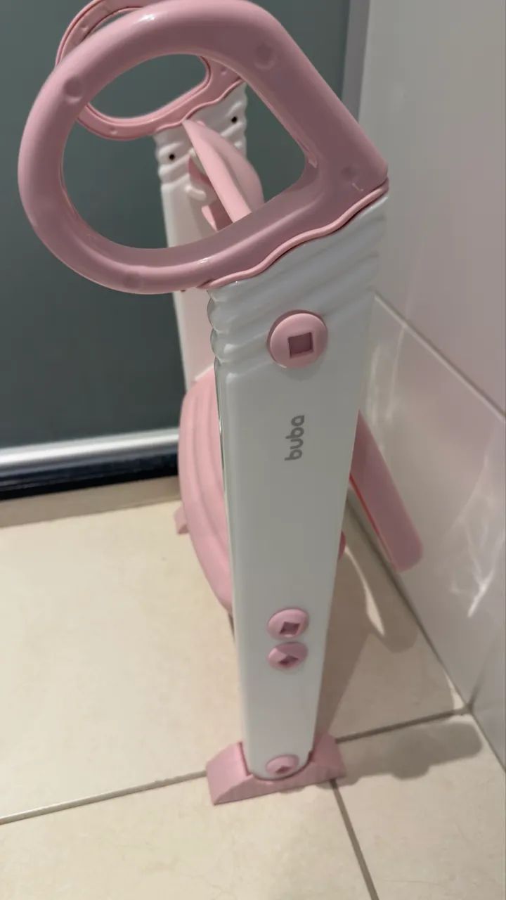 Assento redutor infantil com escada Rosa - Foto 5