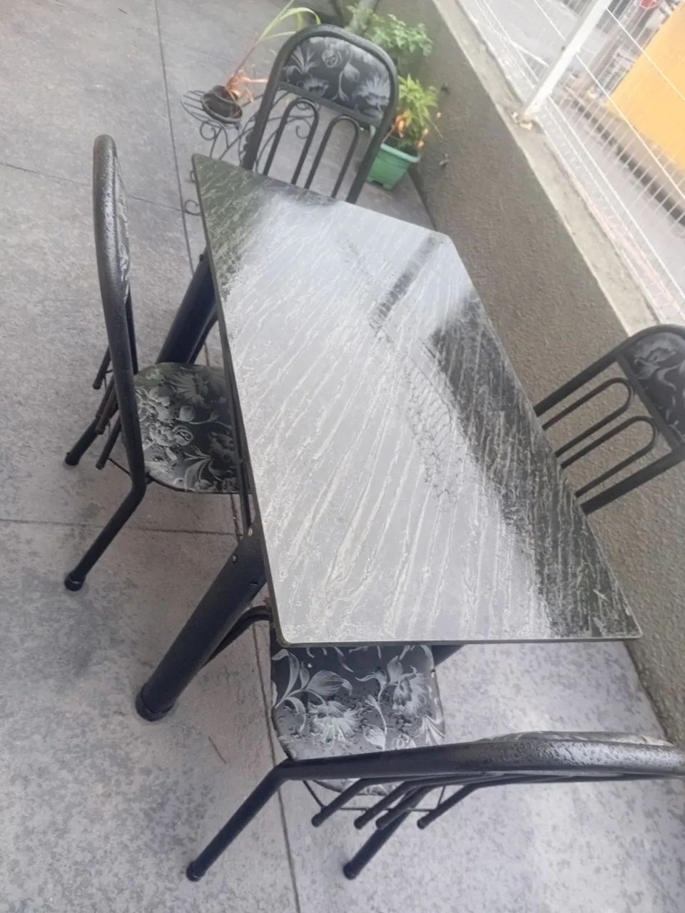 Mesa 4 cadeiras