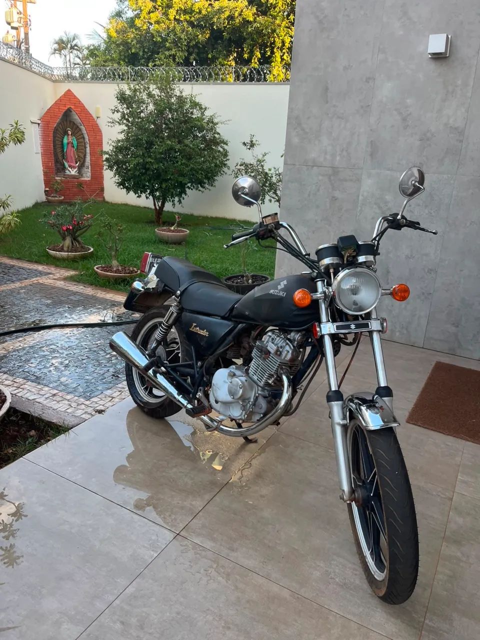Suzuki Intruder 125 - Foto 2