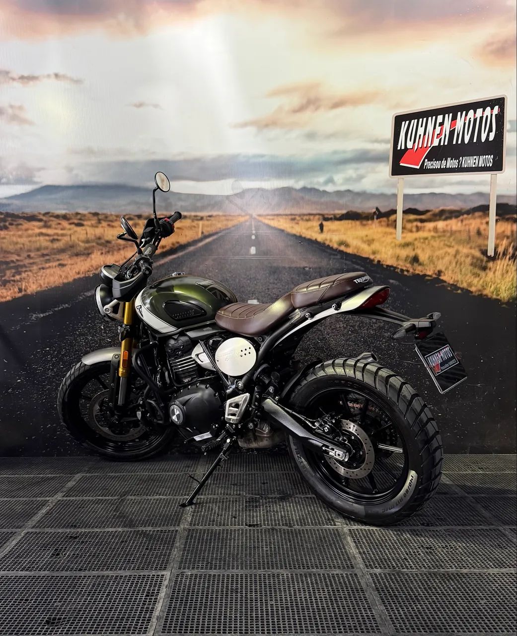 TRIUMPH SCRAMBLER X 400 2025 - Foto 4