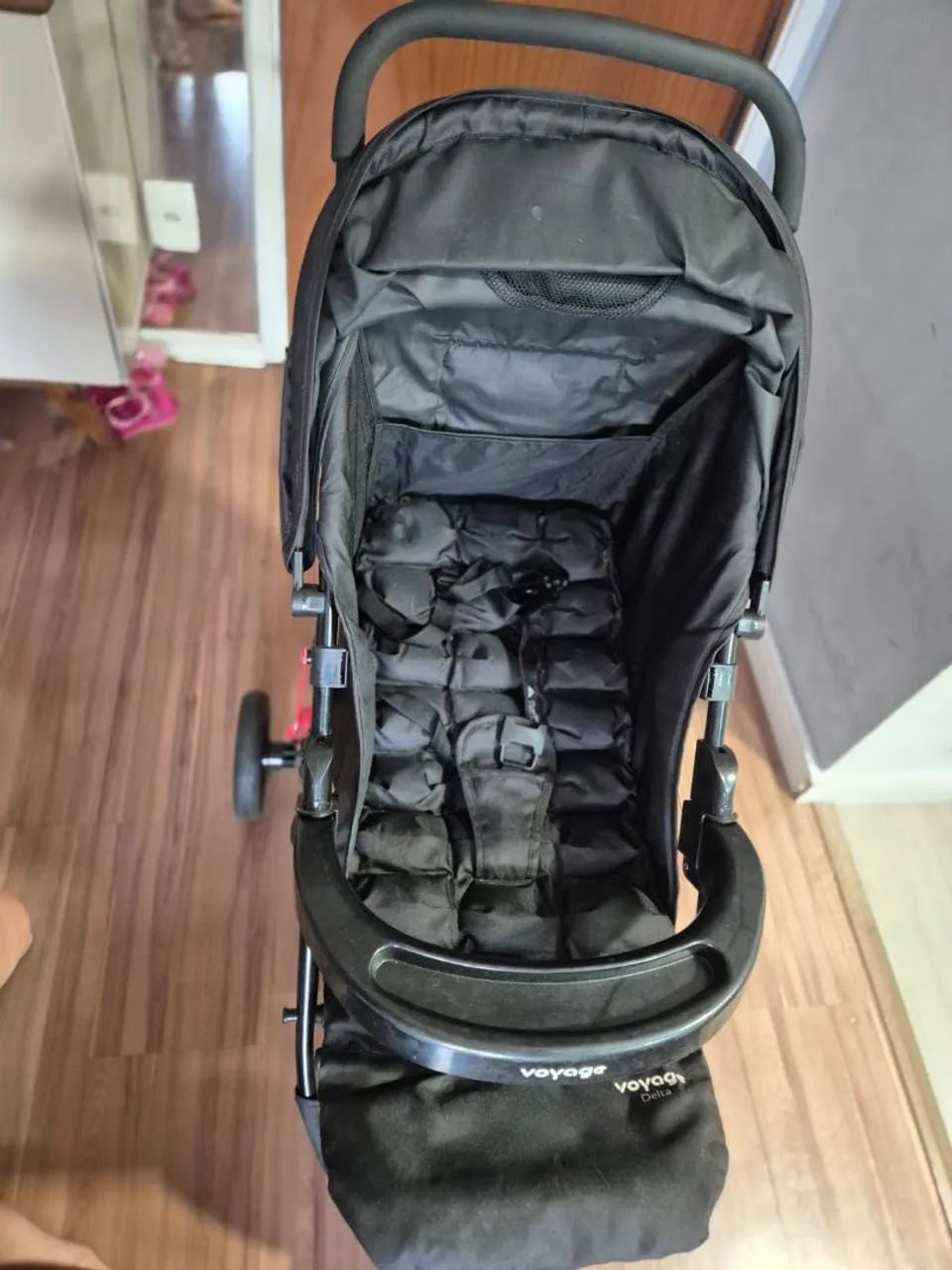 Carrinho de bebê + bebê conforto