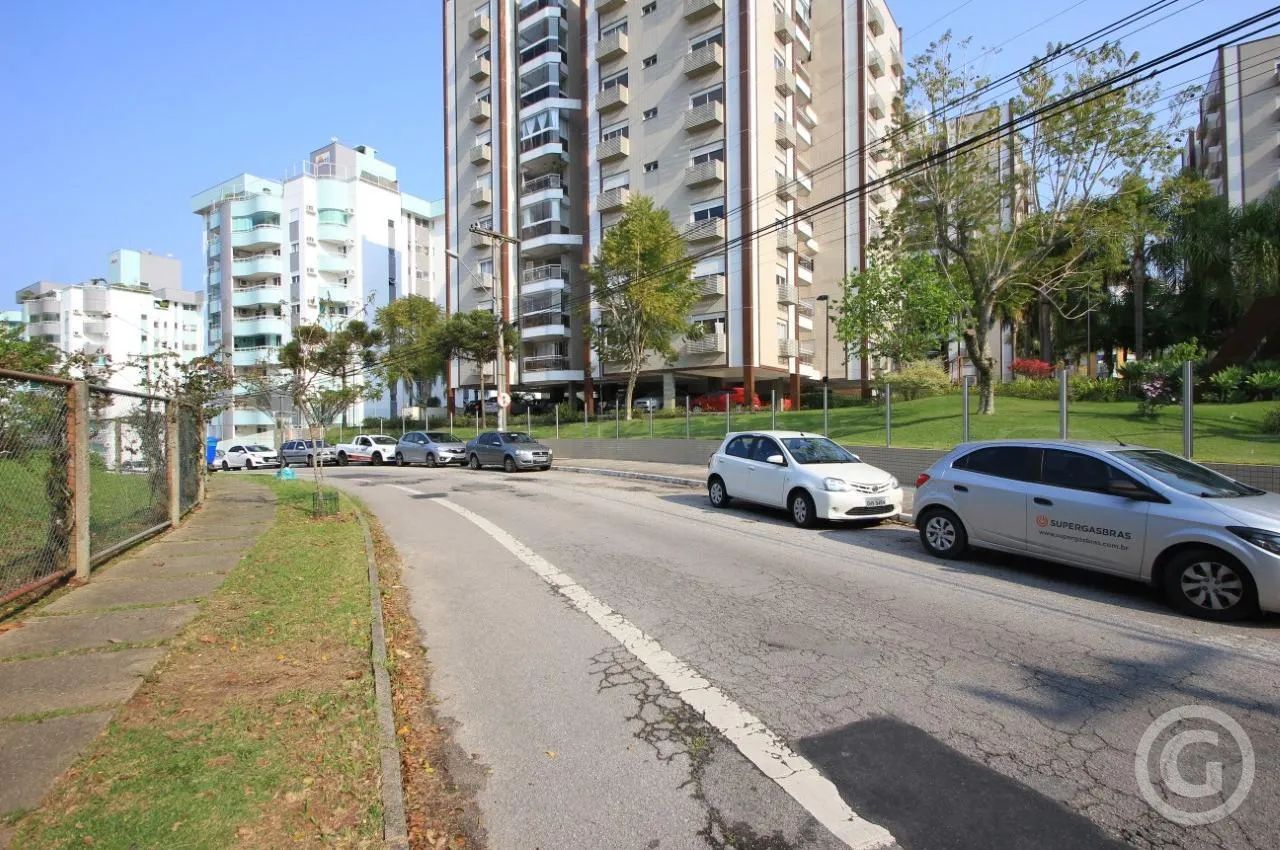 Apartamento amplo no Itacorubi - Foto 4