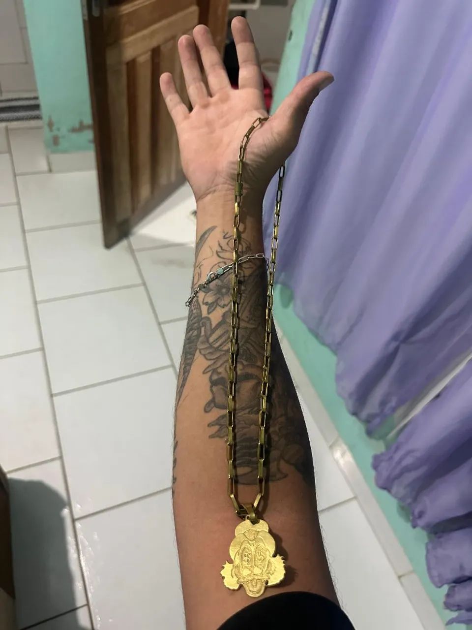 Cordão de moeda antiga 