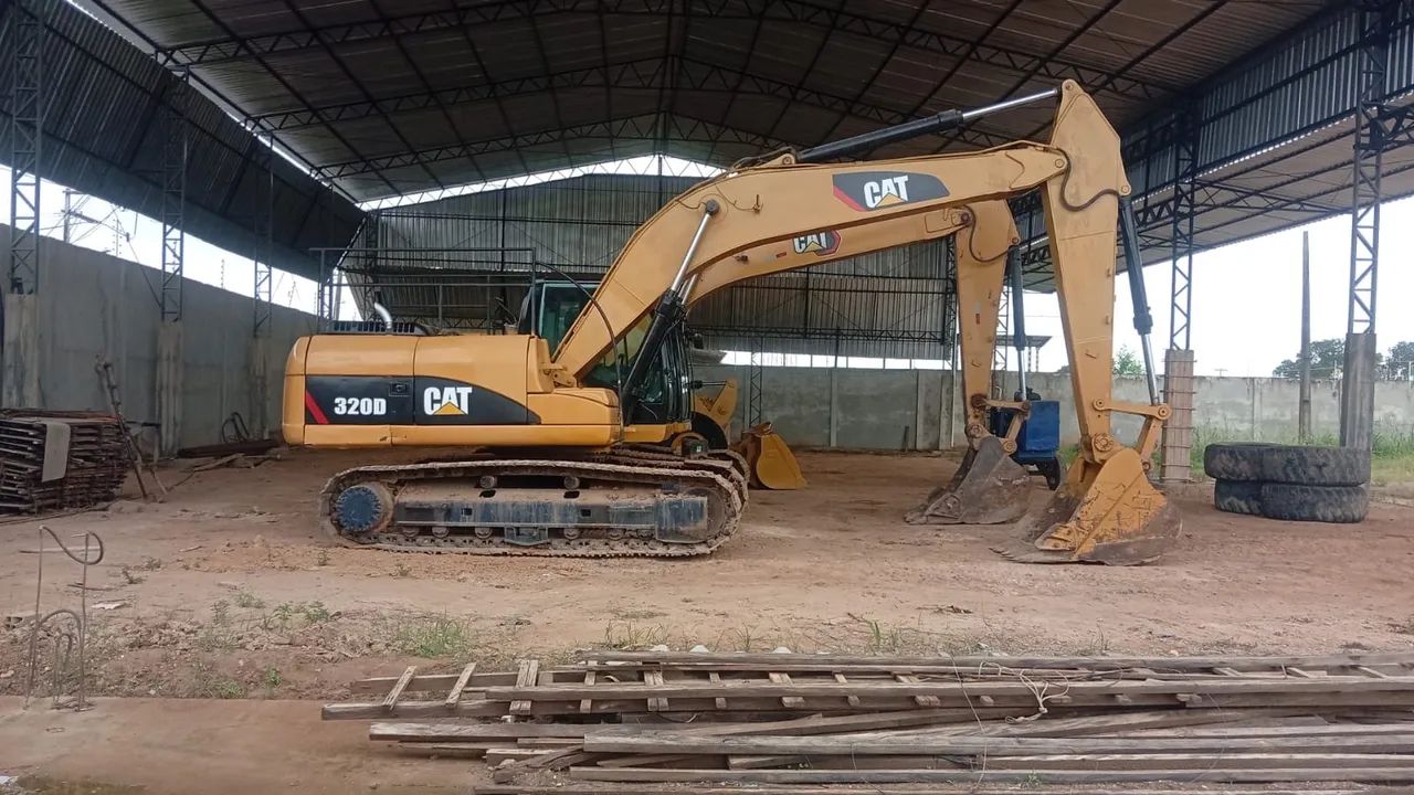 Escavadeira 320D 