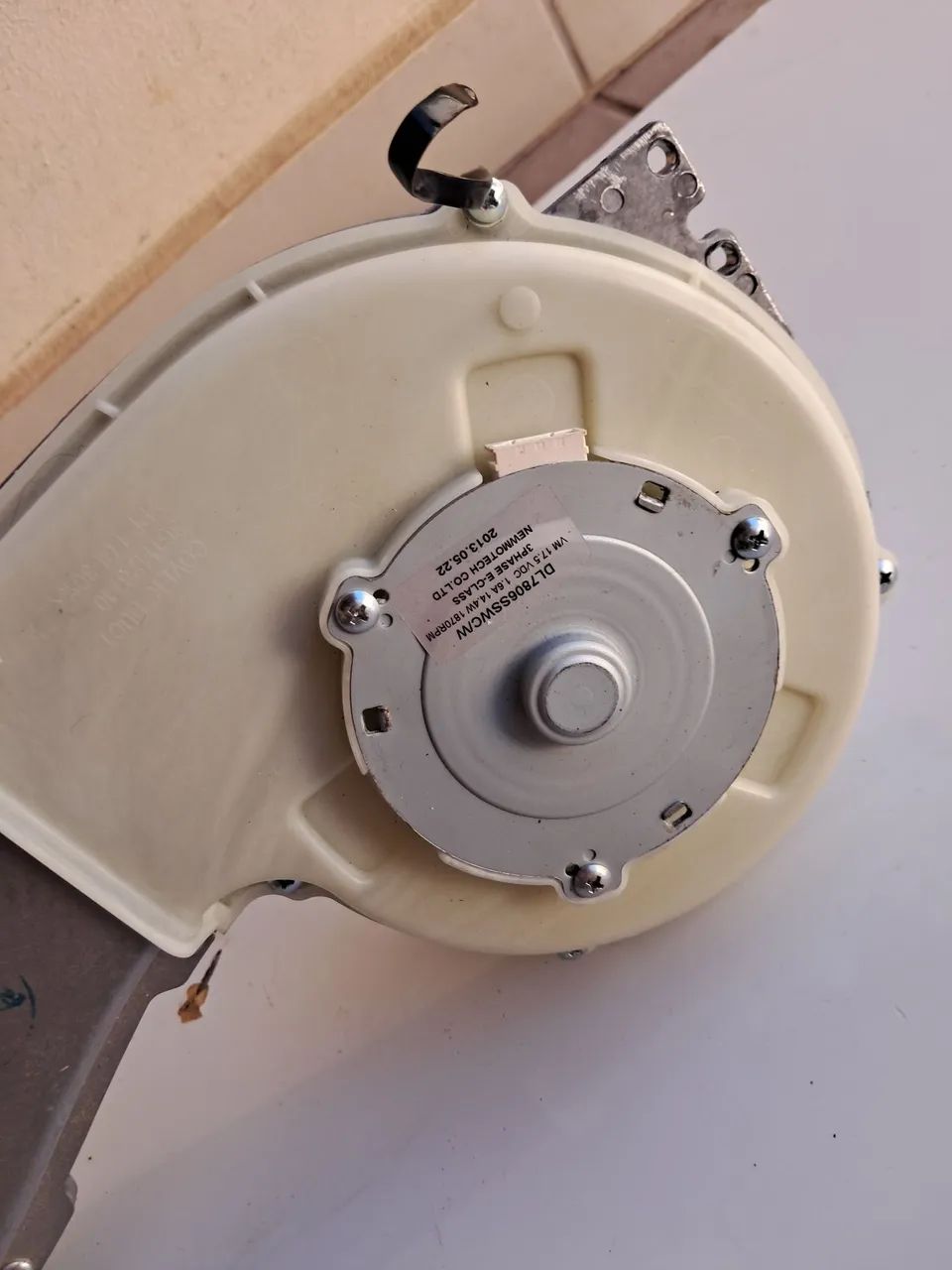 Turbina da lava e seca Eletrolux lsi11  220v  - Foto 4