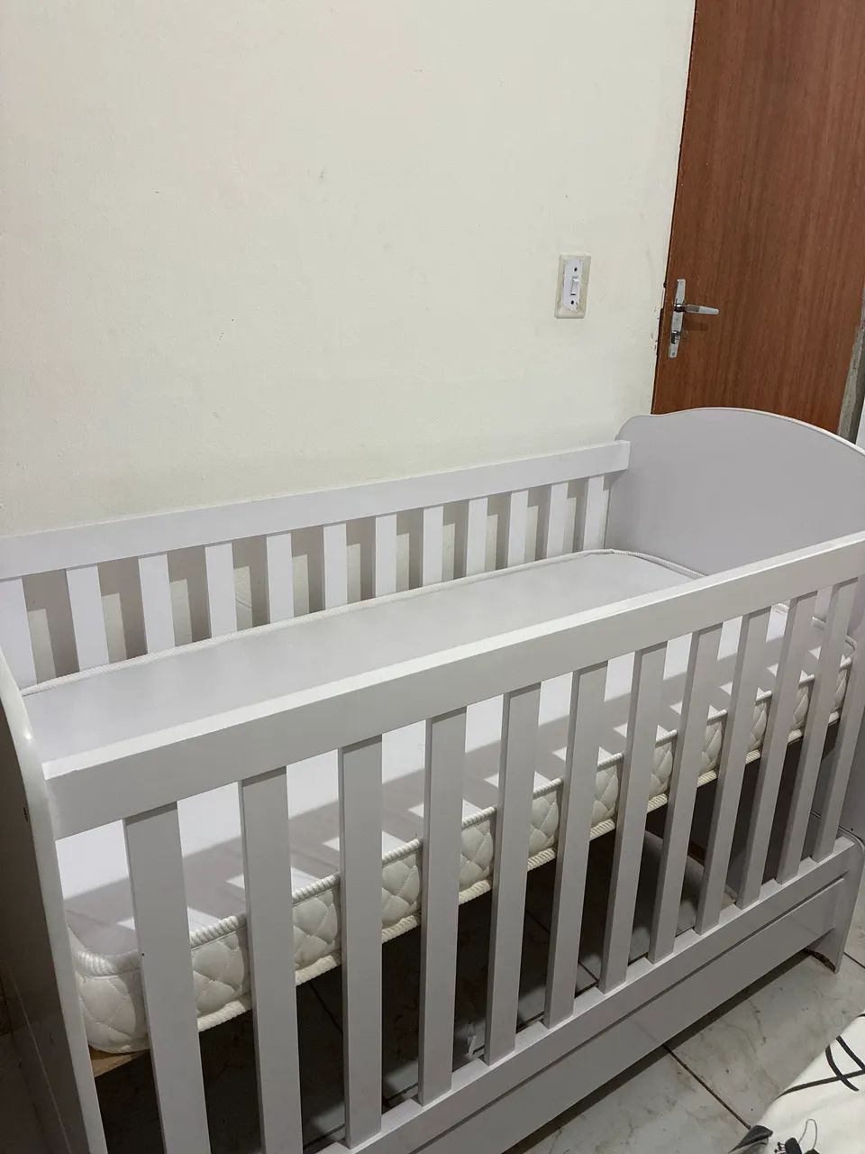 Berço infantil branco