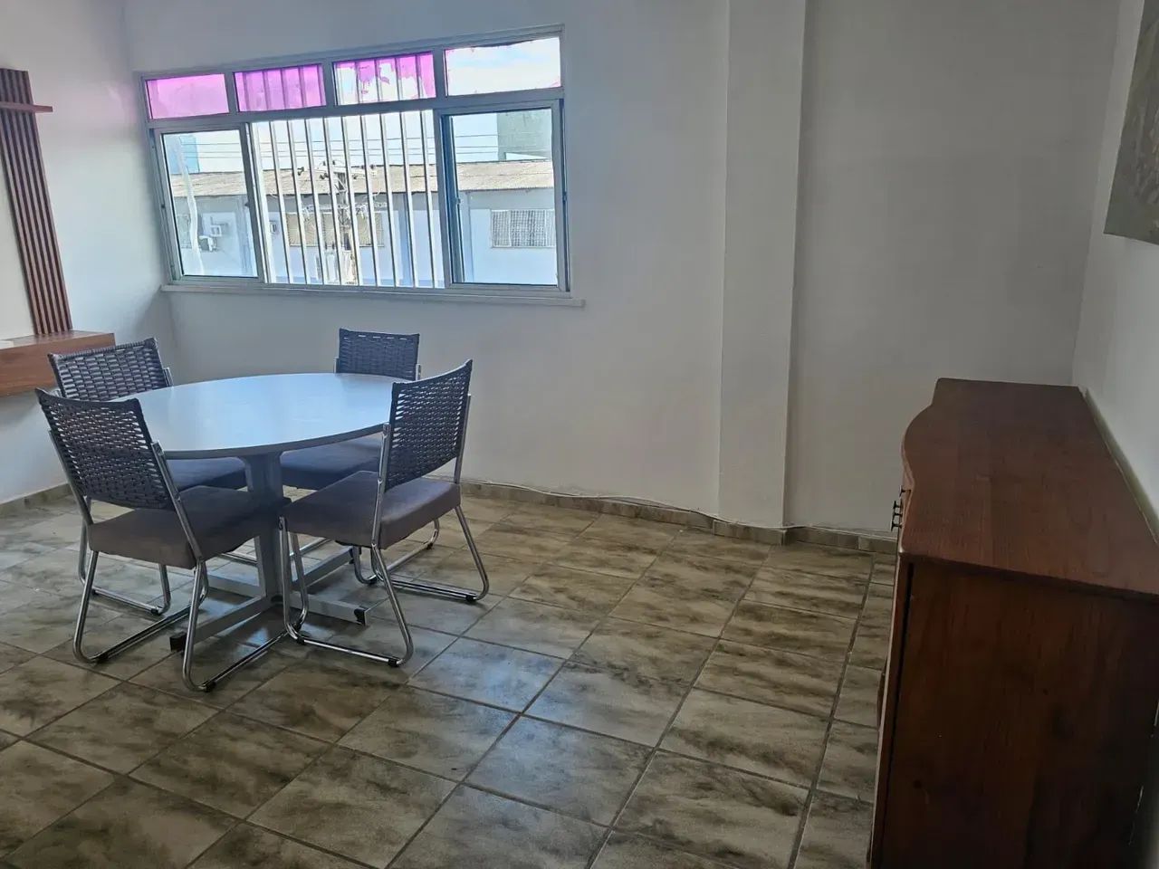 ALUGO APARTAMENTO SEMI MOBILIADO CONJUNTO TOCANTINS
