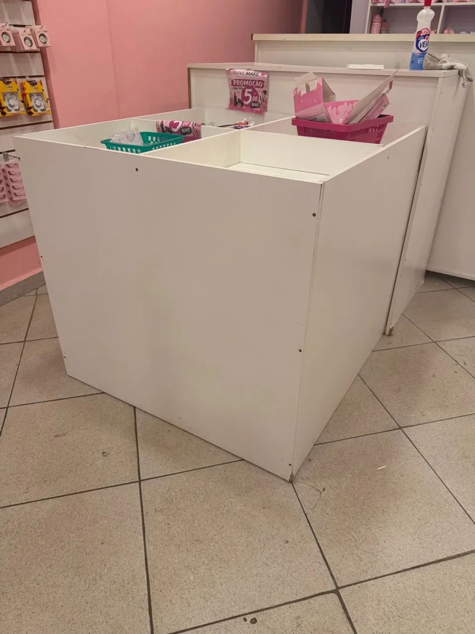 Expositor a venda 