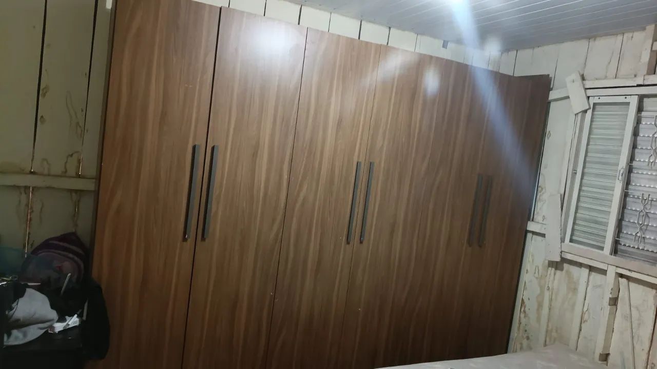 Guarda roupa 6 portas