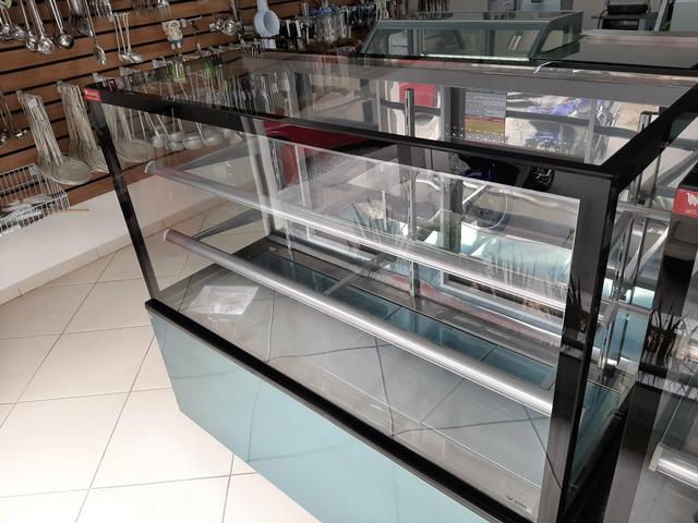 Vitrine seca de 1,50 com luz de led em todas as prateleiras 47- * jean