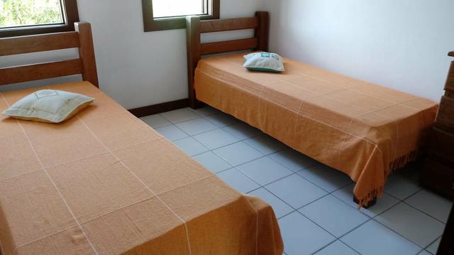 Duplex Guarajuba, com água, gás , e serviços de camareira incluso no condomínio. muito boa - Foto 10