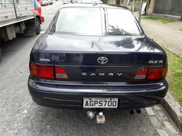 Toyota Camry com teto SOLAR troco - Foto 8