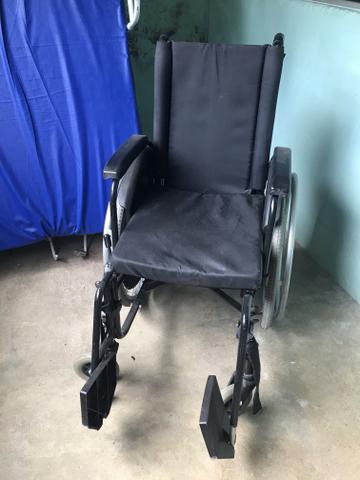 Cadeira de rodas desmontável