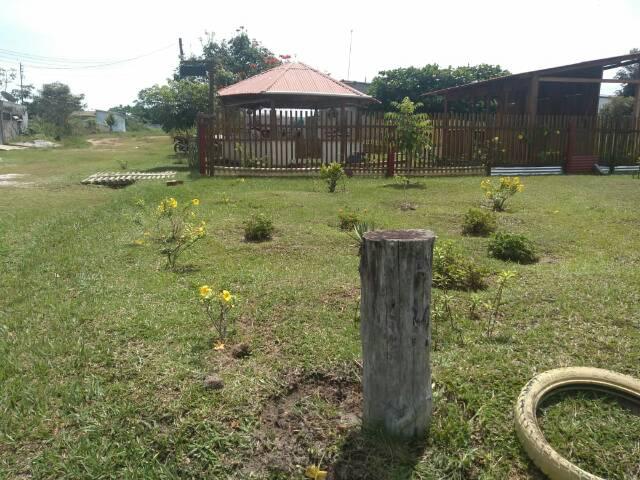 Vende-se terreno