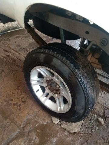 Vendo Toyota Hilux - Foto 10