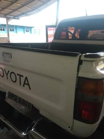 Vendo Toyota Hilux - Foto 9