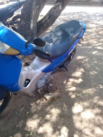 VENDO MOTO BIZ ANO 2003, LEIA O ANÚNCIO