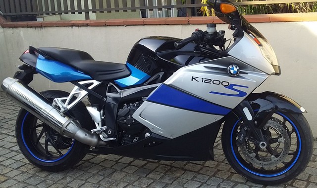 BMW K1200S ANO 2008,IMPECÁVEL. ACEITO TROCA MOTO,CARRO MENOR VALOR
