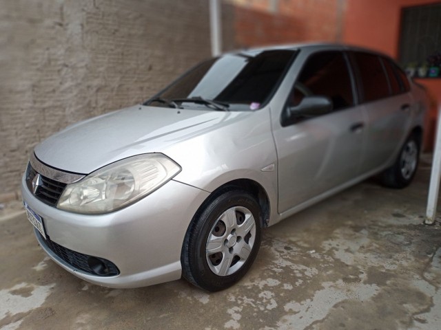 VENDO UM RENAUT SIMBOL 1.6 VALOR 15 MIL ACEITO PROPOSTAS