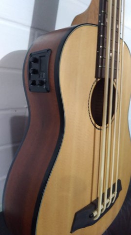 Ubass Tagima 30KB com bag - Foto 2