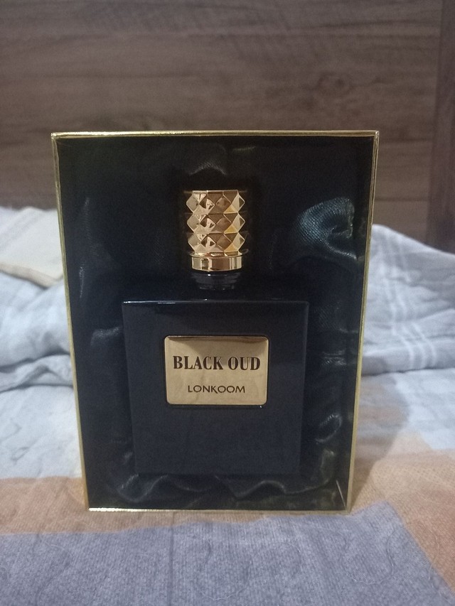 Perfume Black Oud Lonkoom 99 ml Praticamente cheio 