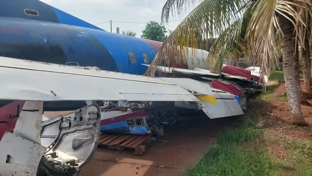 avião brasilia embraer 120 33 lugares para decoração   - Foto 6