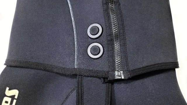 Neoprene Mares semi seco 5mm L com capuz - Foto 4