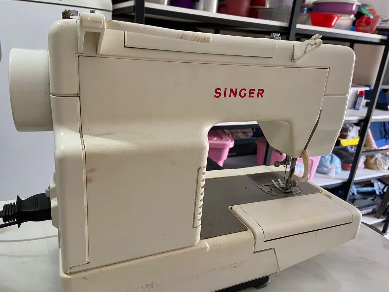 Máquina de costura singer - Foto 4