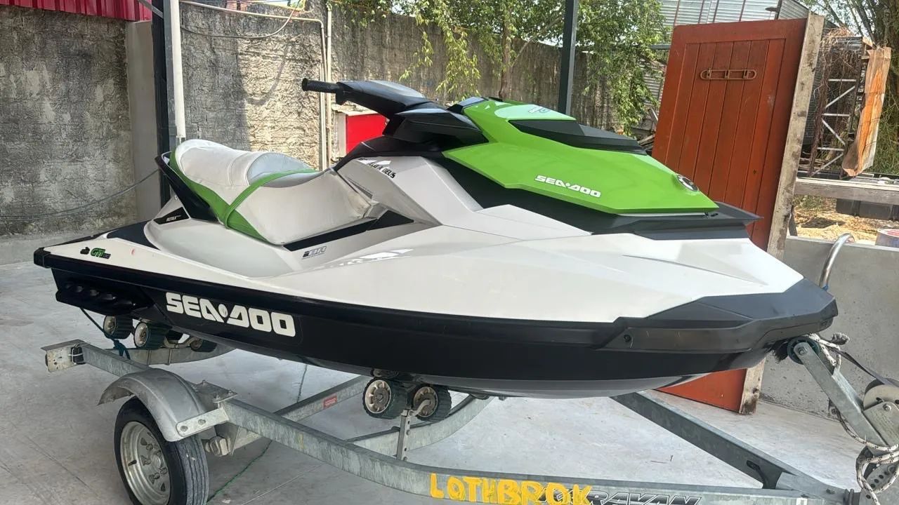 Jet Ski Sea Doo GTI 130 2014 Super Comservado
