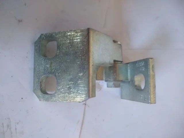 Dobradiça Inferior Porta Diant Esq Fiat 500/Toro/Jeep/RAM 50525348 - Foto 3