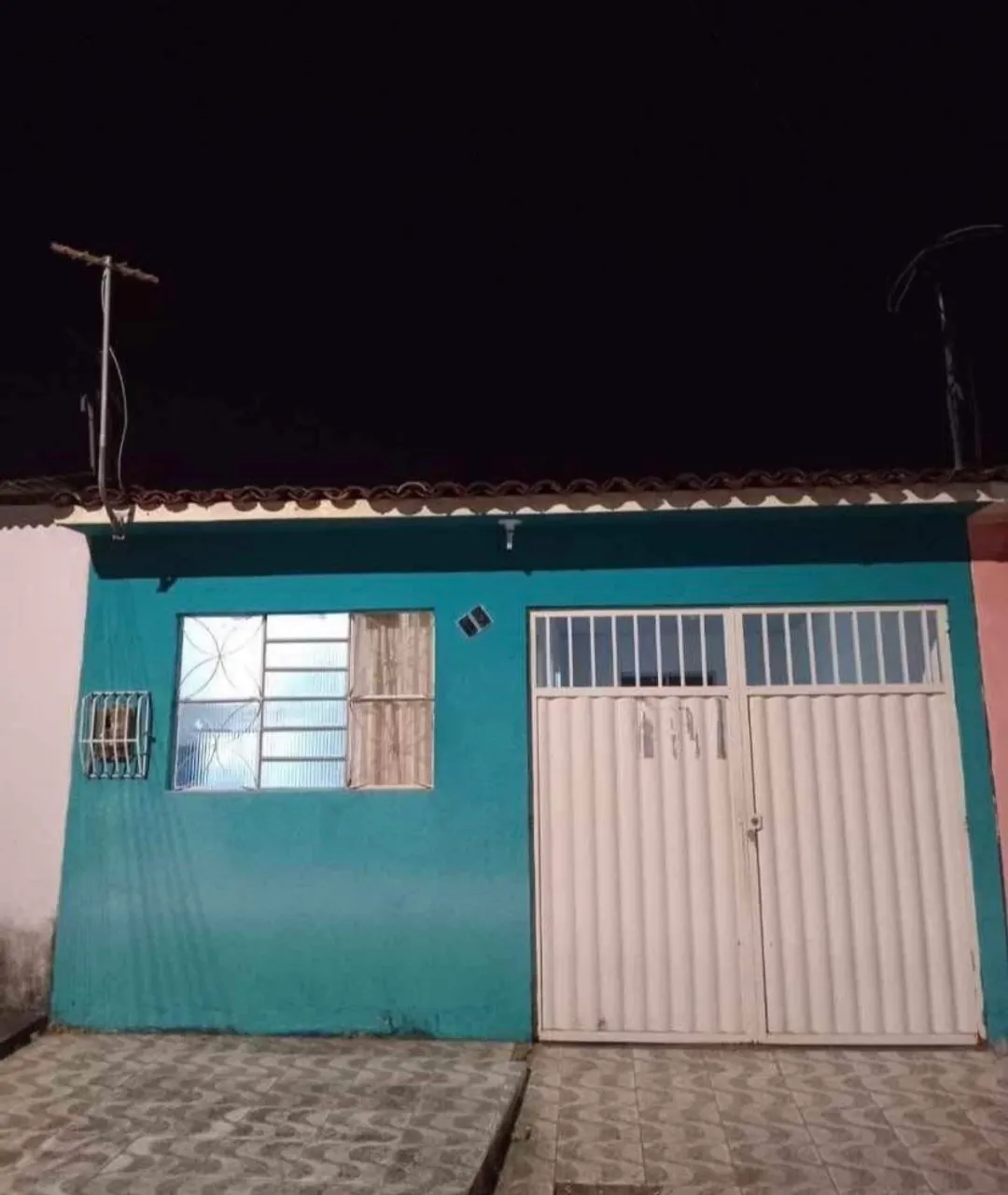R - CASA NO JACINTINHO 