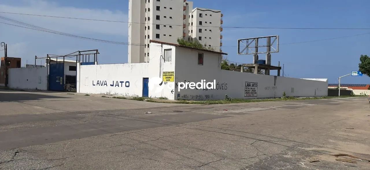 Excelente Terreno/Galpão com Aproximadamente 2.400 m²  Localização Privilegiada!