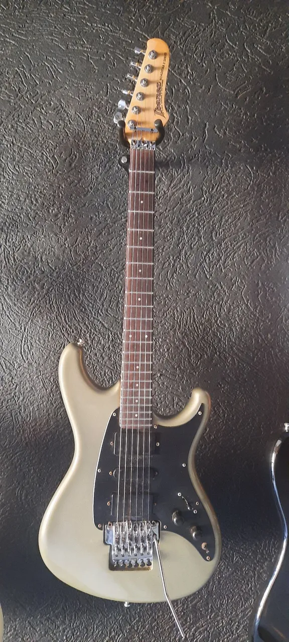 Guitarra Ibanez Roadstar II japan
