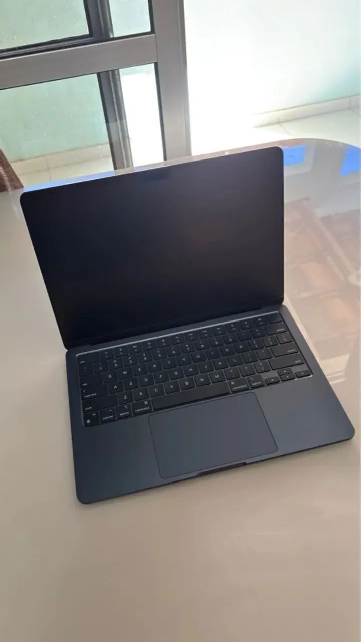 MacBook Air M3 - 8GB RAM / 256GB SSD - Notebooks - Kubitschek