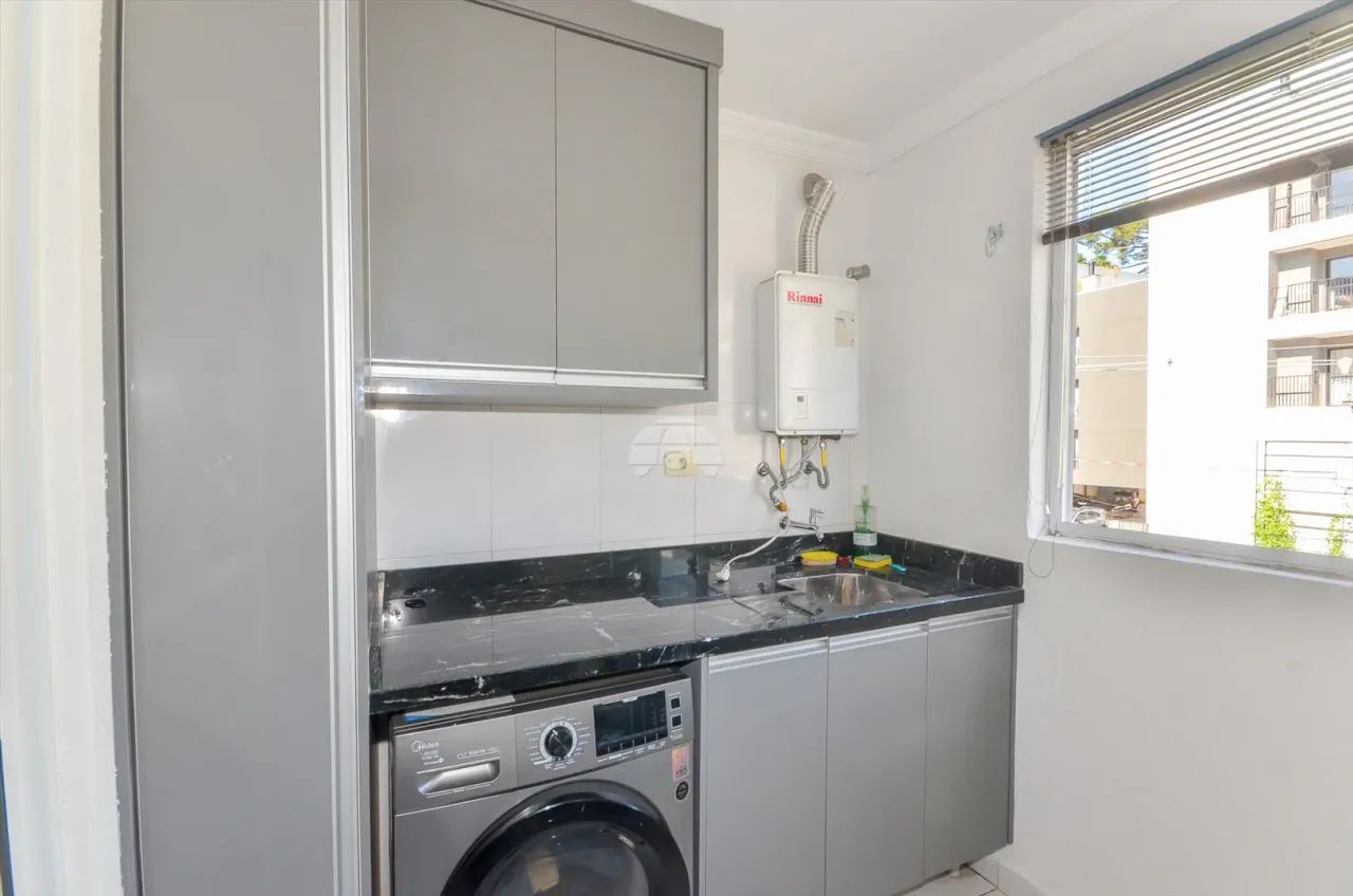 Apartamento mobiliado com sacada - Foto 4