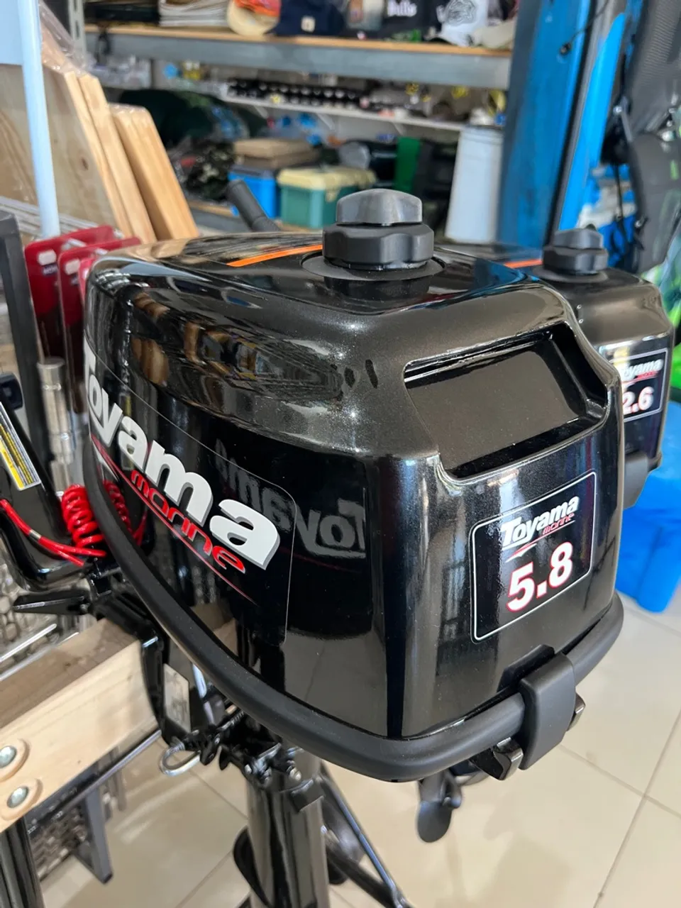 Motor de Popa Toyama Marine 5.8 HP