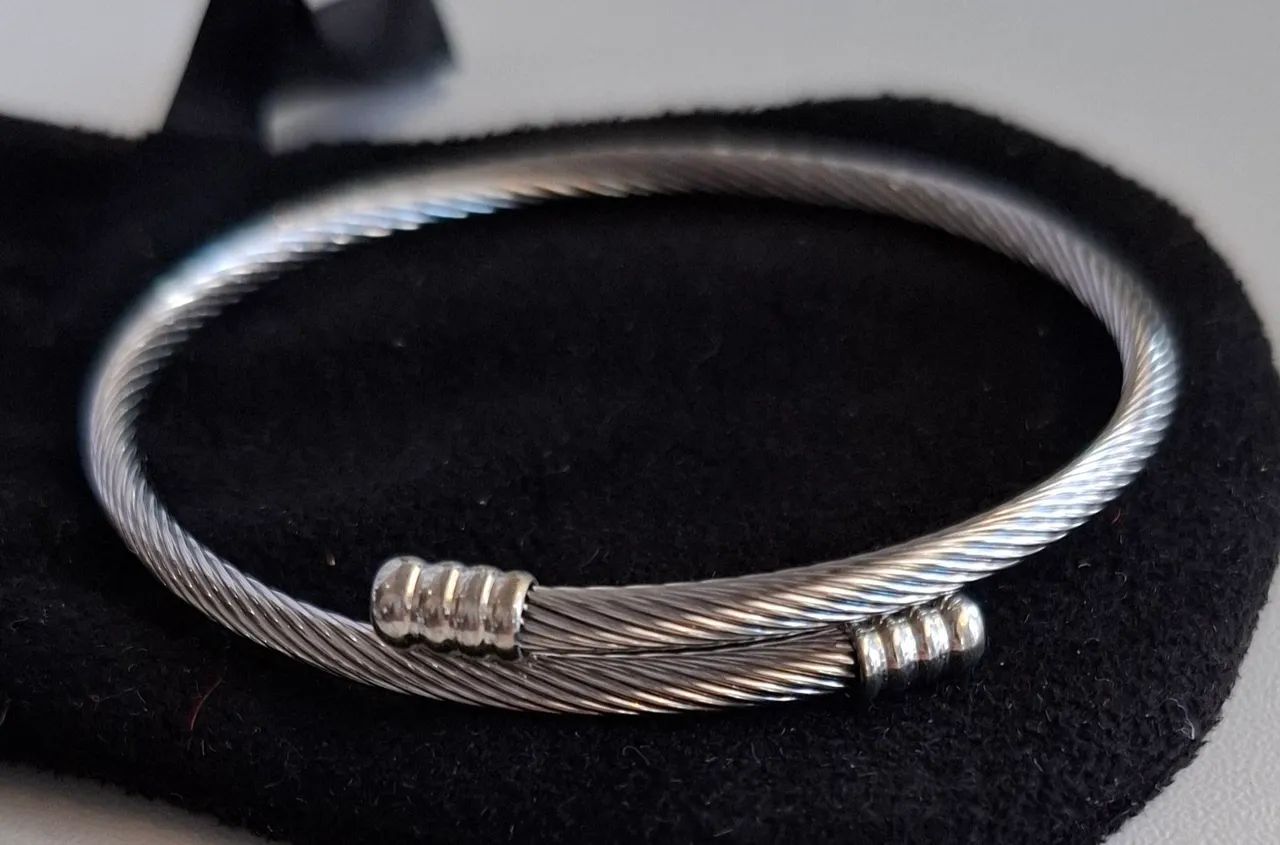 Pulseira em aço prata nova - Foto 2