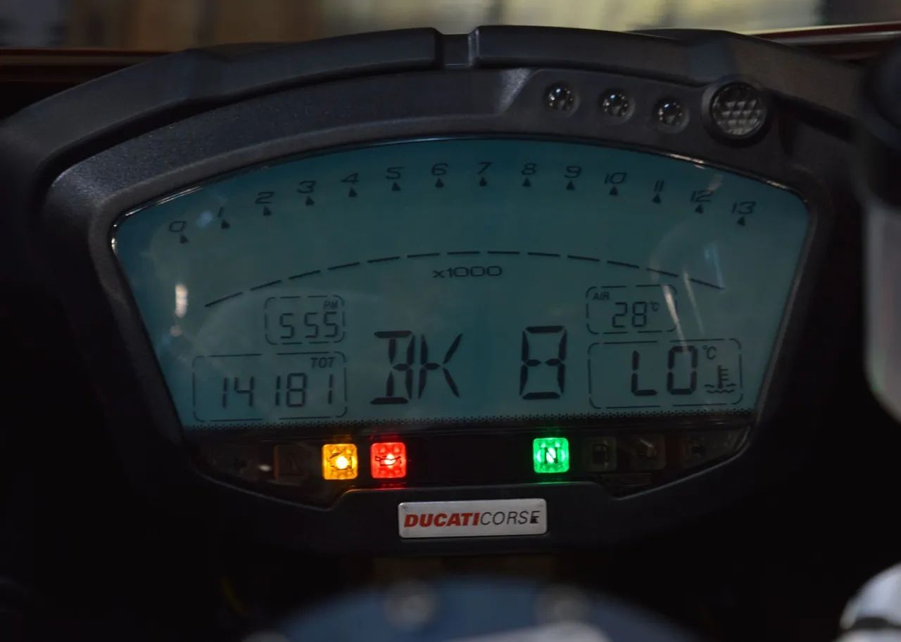 DUCATI SUPERBIKE 848  - Foto 5