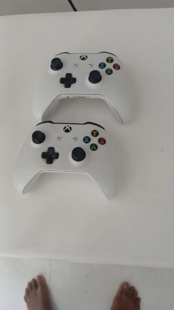 Xbox One S - 1TB - Foto 2