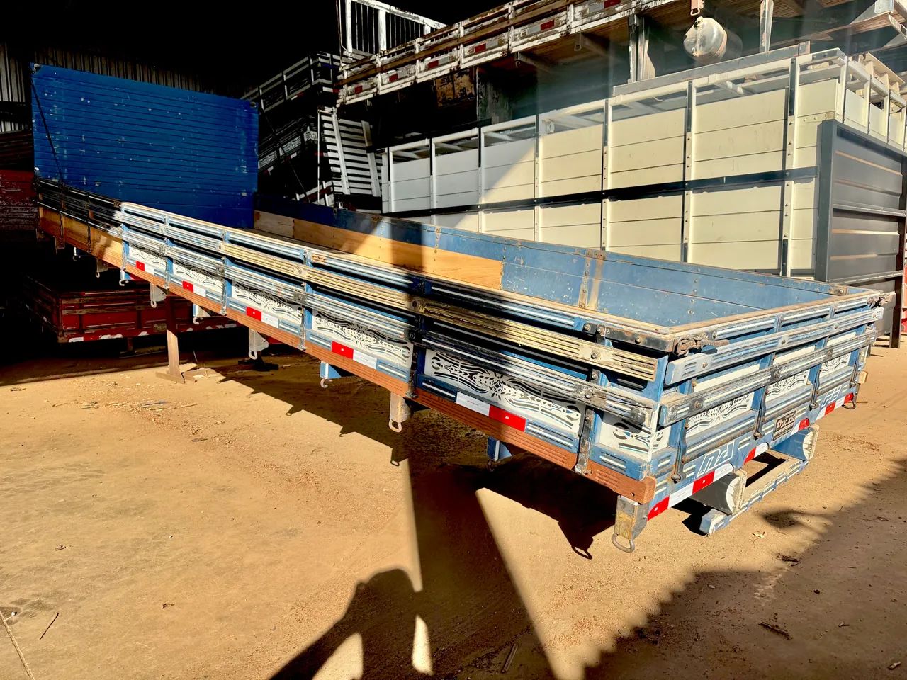 CARROCERIA MADEIRA 6,20