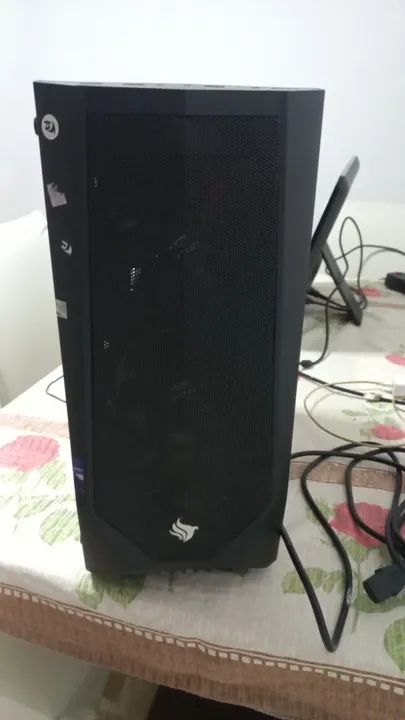 Pc gamer ryzen 7 3700x placa RTX 3050 8gb e mesa gamer com RGB  - Foto 2