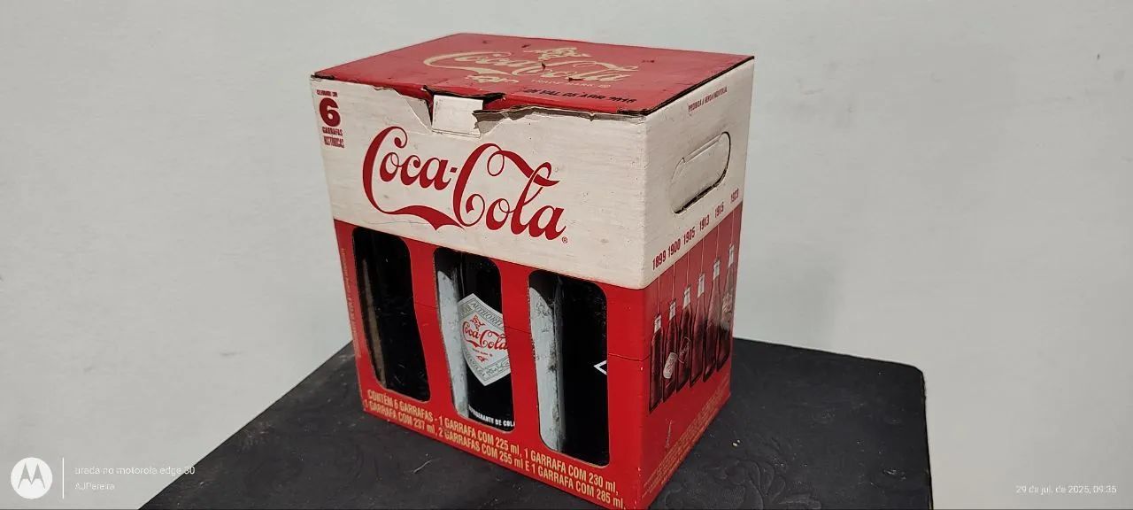 Caixa de Coca-Cola Retrô - Colecionador validade 2016 - Foto 3
