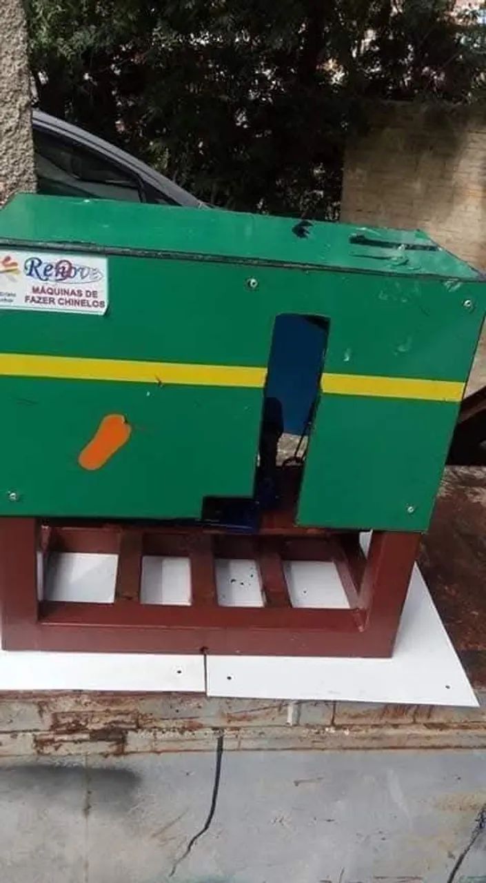 Máquina para Fazer Chinelos